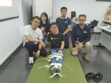 通为科技组织员工参加世界风能组织（GWO）的基础安全培训（BST）并取得了相应证书。