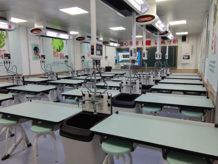 西安航空六一八中学理化生实验室升级改造