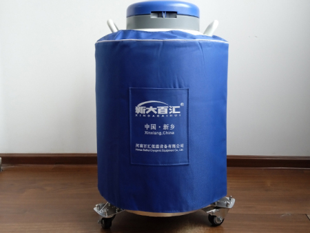 Will an empty cryogenic liquid nitrogen container lying down or upside down damage the vacuum level?