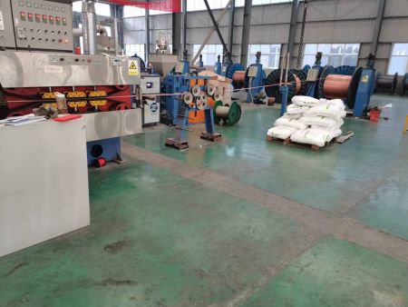 华中线缆生产车间成品线芯