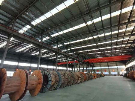 华中线缆物资车间