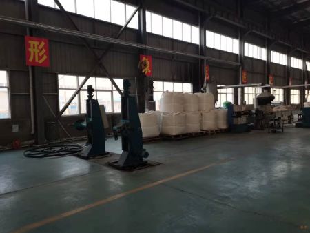 华中线缆生产车间6