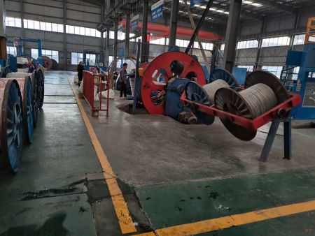 華中線纜生產設備0