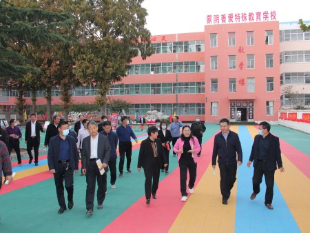 蒙阴县人大视察组到校视察