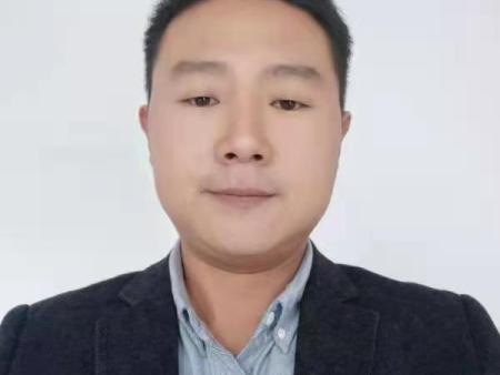南阳市文明教师 王卓