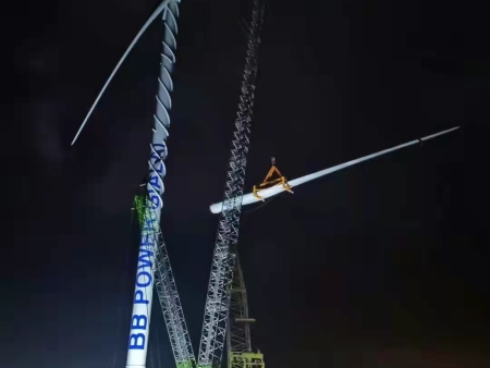 越南昆嵩50MW风机吊装工程