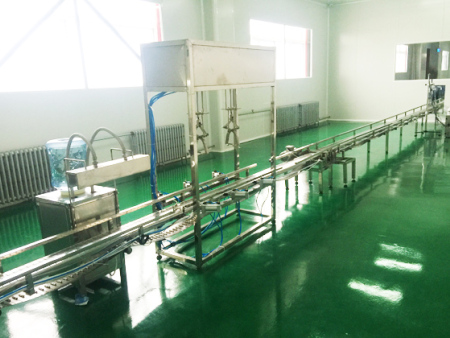 天津融商集团灌装线