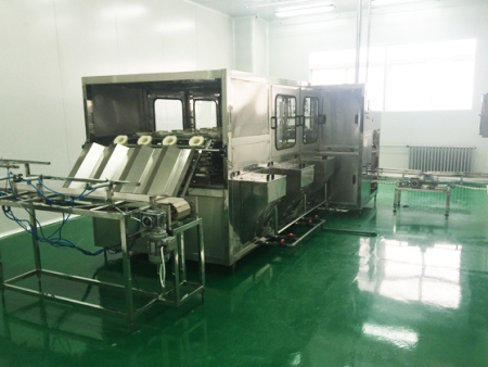 天津融商集团灌装线