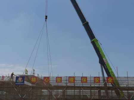 石狮市建鑫轮胎厂屋面双T梁吊装项目 石狮市建鑫轮胎厂屋面双T梁吊装项目