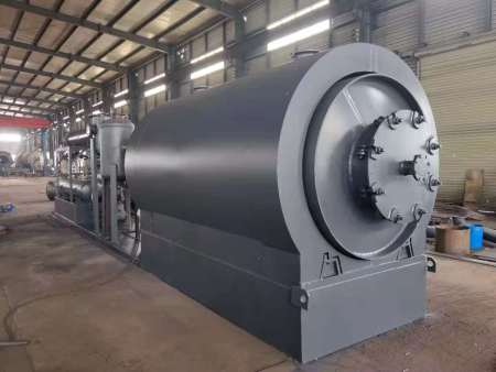 Batch cracking equipment