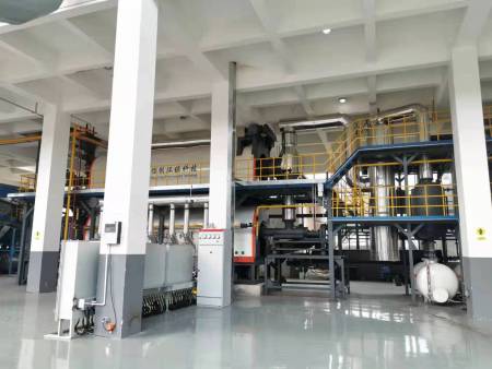 Continuous cracking equipment