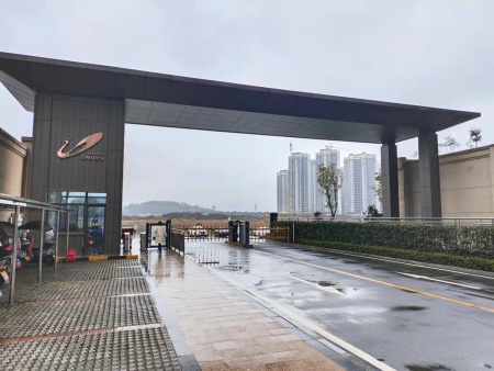 钢结构大门