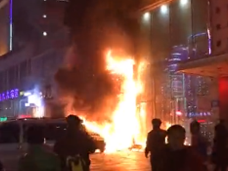 黑龍江牡丹江一燒烤店發生爆燃事故，13人受傷2人傷勢較重！