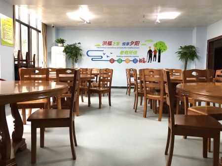 老人用餐環(huán)境