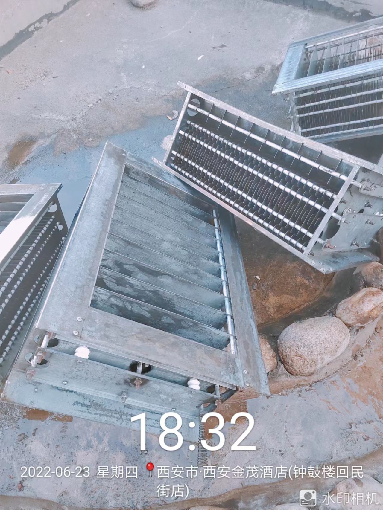 低排油煙凈化器清洗注意事項及清洗實例