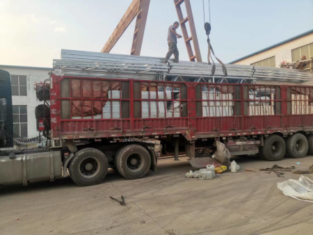 贵州6000平纹络装车