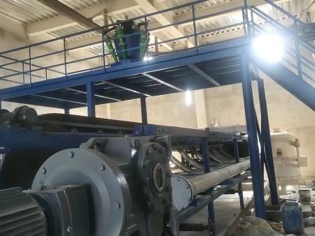 真空带式过滤机 (5)