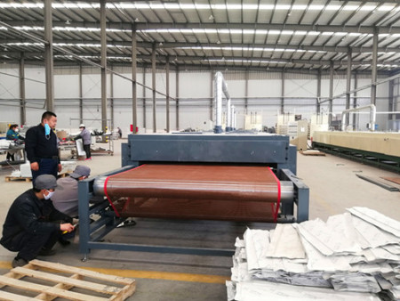 網(wǎng)帶烘干機(jī)現(xiàn)場(chǎng)調(diào)試 網(wǎng)帶烘干機(jī)現(xiàn)場(chǎng)調(diào)試