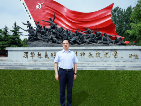 杨小平丨大大的情怀