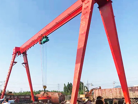 Single beam gantry crane