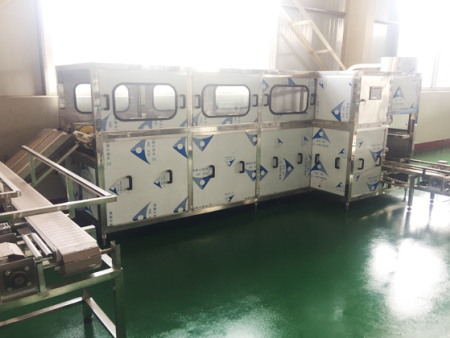 300桶全自动大桶灌装主机