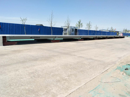 帶水泥基礎(chǔ)墩汽車衡安裝圖2