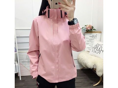 郑州女式冲锋衣定制