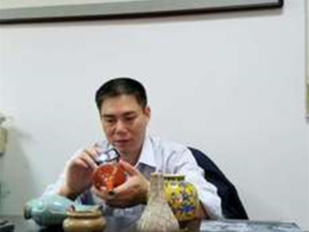 唐建伟 艺术品高级鉴定师 资质证书编号：PXW HJJ1603361