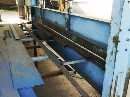 各种型号折弯机