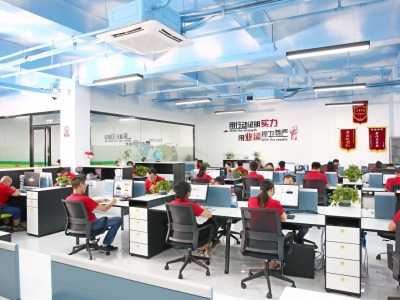 雨刷,无骨雨刷,雨刮器,汽车雨刷,品牌雨刷器,宝翼雨刷,雨刮器厂家,通用雨刷,多功能雨刷,专用雨刷,后雨刷,雨刷生产商-厦门宇进塑胶制品有限公司