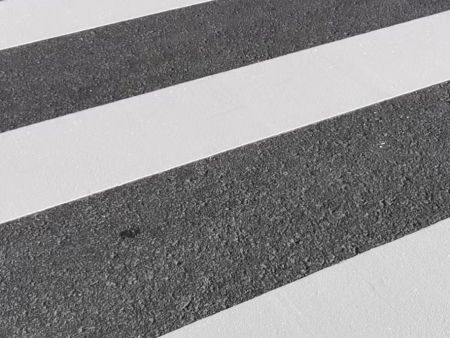 沈阳道路划线：交通安全的守护者