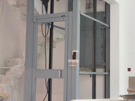 电梯安装