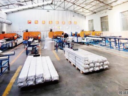 玻璃钢车间一角