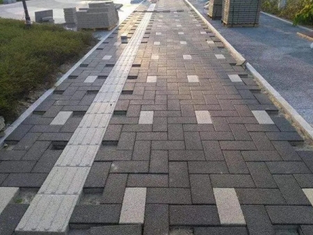 西安透水砖产品的特点