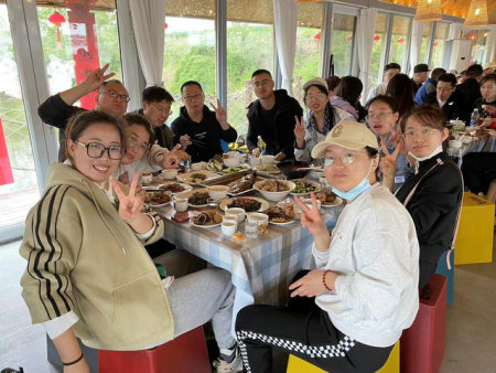 春日团建 春日团建