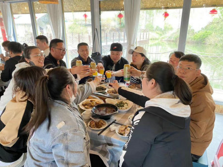 春日团建 春日团建