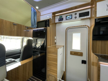 上汽跃进H500-C型旅居车内饰 上汽跃进H500-C型旅居车内饰