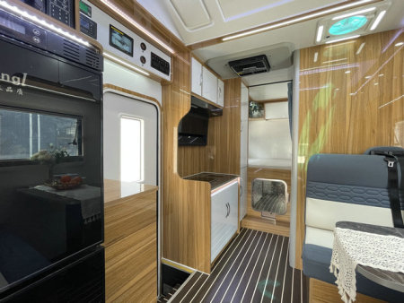 上汽跃进H500-C型旅居车内饰 上汽跃进H500-C型旅居车内饰