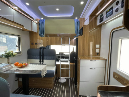 上汽跃进H500-C型旅居车内饰 上汽跃进H500-C型旅居车内饰