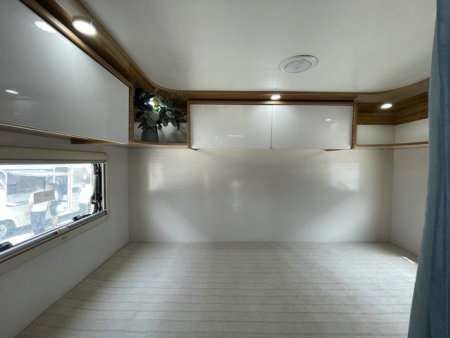 上汽跃进H500-C型旅居车内饰 上汽跃进H500-C型旅居车内饰