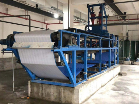 真空带式过滤机