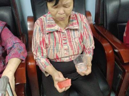 夏日炎炎，西瓜真甜