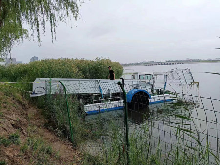 全自動(dòng)打撈船，全自動(dòng)保潔船4