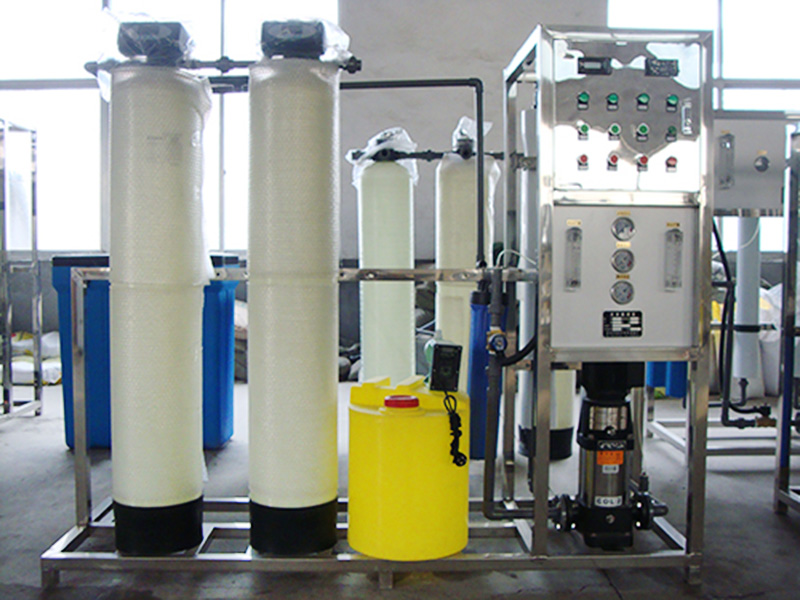 純凈水設(shè)備進(jìn)行預(yù)處理的原因和方法?