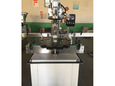 FK-1（FK-4）型铝盖封口机 (6)