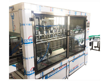 食用油全自动灌装机 (2)