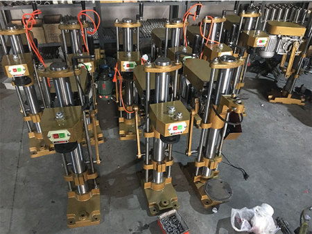 半自动防盗盖封口机 (4)