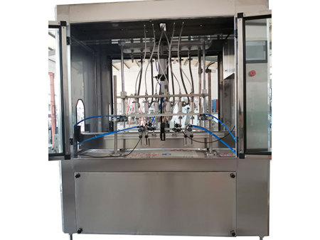 ZXG-12型自流式直线灌装机(白酒、玻璃水等) (4) ZXG-12型自流式直线灌装机(白酒、玻璃水等) (4)