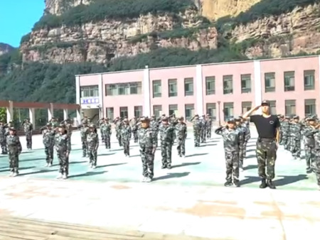 2023年8月4日 林州市少年军校第十七届军旅拓展夏令营闭营仪式
