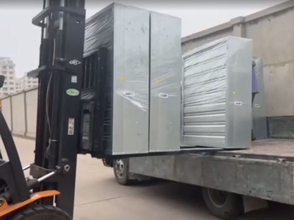 裝車發(fā)貨現(xiàn)場(chǎng)